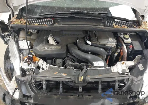 2018 Ford C-Max Hybrid Titanium from USA, damaged, VIN 1FADP5DU8JL101901